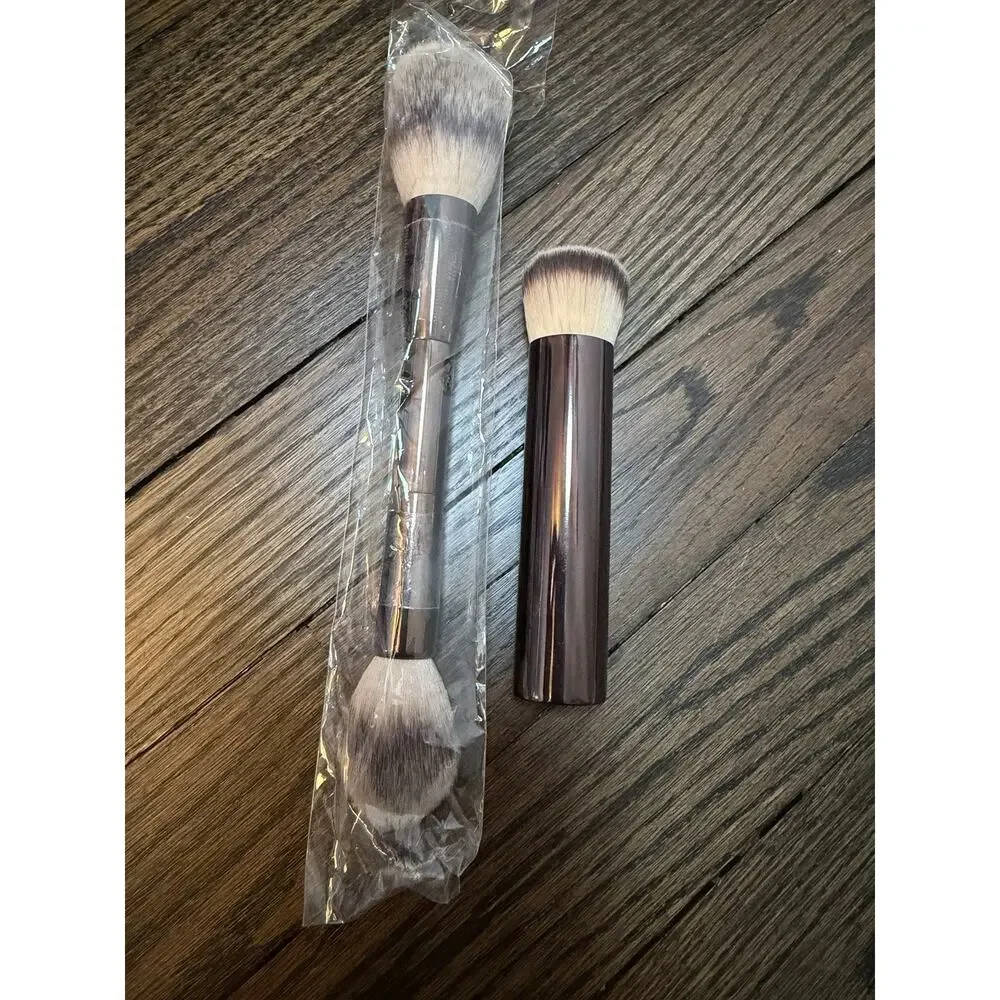 HOURGLASS Ambient Foundation Brush & Ambient Lighting Edit Brush NEW $120
